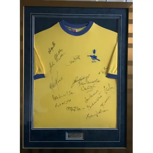 Arsenal 70/71 Double Winners Signed Framed Football Shirt: S...