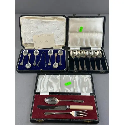 Silver: a boxed set of trefid coffee spoons and tongs, Sheff...
