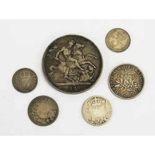 A Victorian 1890 silver crown and other silver coins, 40.6g