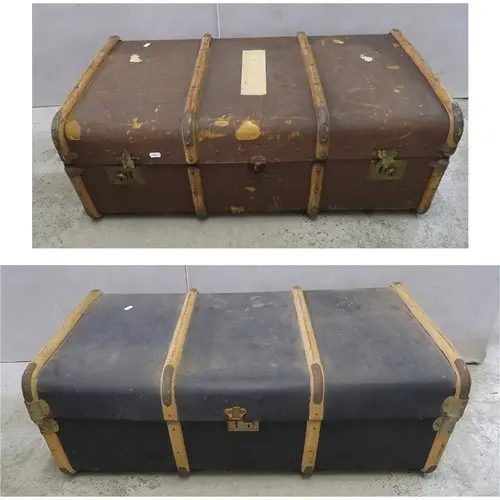 Vintage Wooden Luggage Case, brass fittings, leather handles...