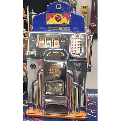 Jennings Silver Chief fruit machine on 5 cent with cash box,...