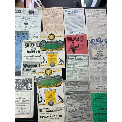 1940s Football Programmes: From 44/45 to 49/50 to include ho...