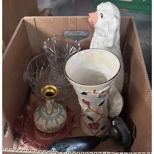 Box of items to include: Arthur Wood lustre waisted vase, si...