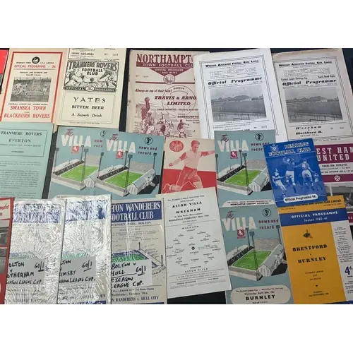 60/61 League Cup Football Programmes: Lovely collection of p...
