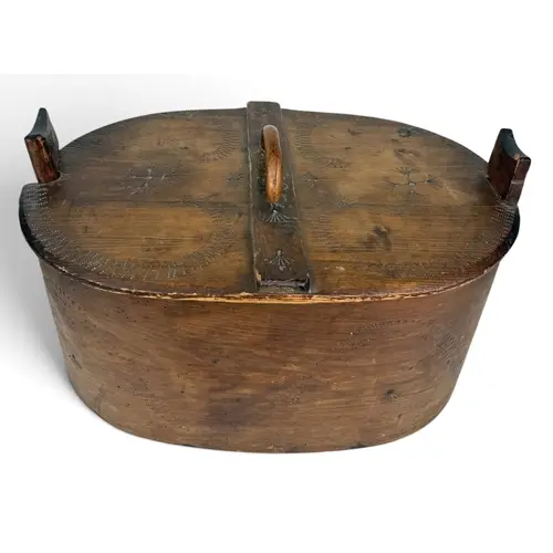 A LARGE SCANDINAVIAN BENTWOOD WOODEN STORAGE BOX OR TINE...