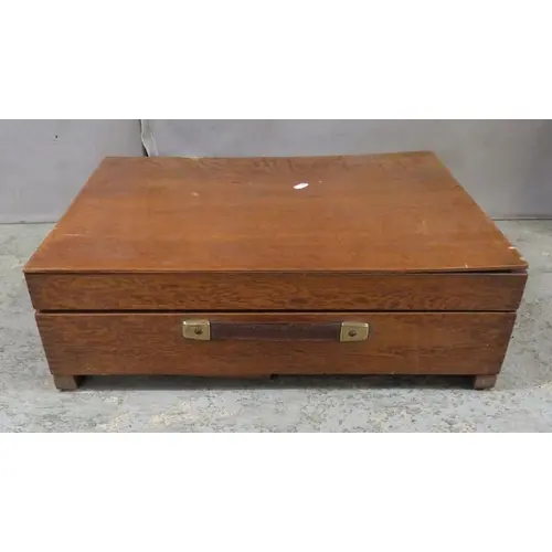Golden Oak Box, interior with 2 sprung floral cushions to in...