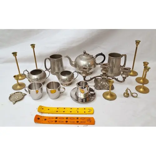 Metalware incl. vintage Britannia metal teapot, milk jug, su...