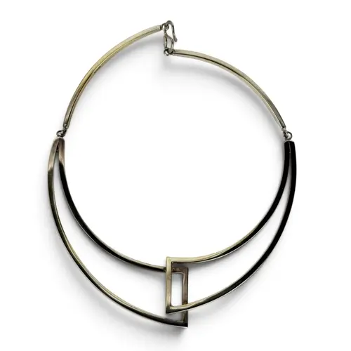 A SILVER GILT MODERNIST NECKLACE Weight: 74gms
