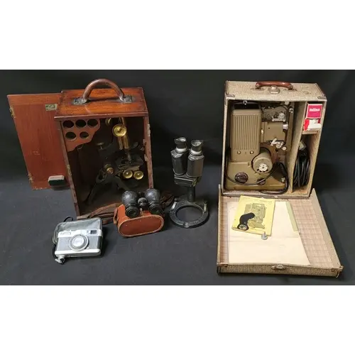SELECTION OF VINTAGE OPTICS AND PROJECTION EQUIPMENT includi...