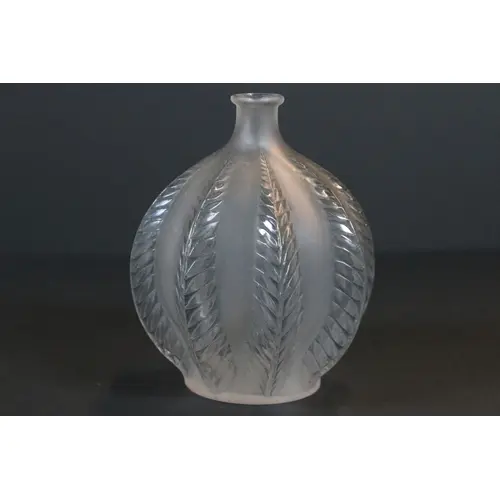 Rene Lalique 'Malines' pattern vase, of lobed leaf form, hav...