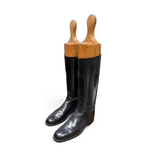 A PAIR OF MEN'S RIDING BOOTS Sandon, Saddlery. ...