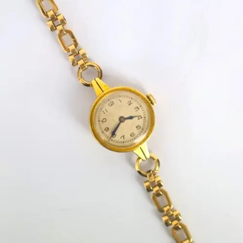 An early 20th century ladies 18ct gold IWC wristwatch, the s...