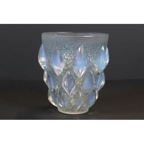 Rene Lalique 'Rampillon' pattern opalescent glass vase, of c...