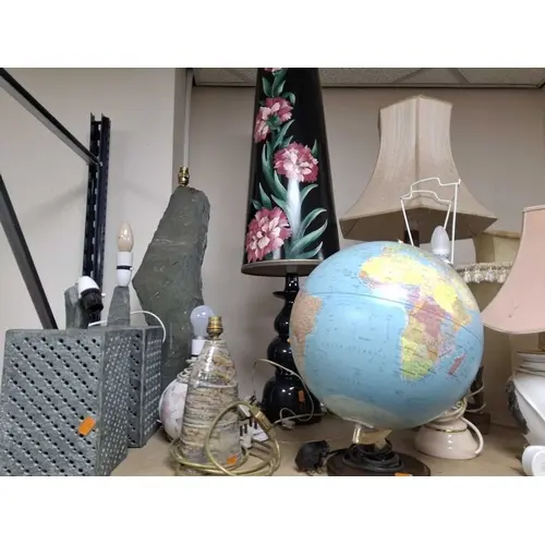 A LARGE COLLECTION OF ASSORTED LAMPS AND SHADES to include t...