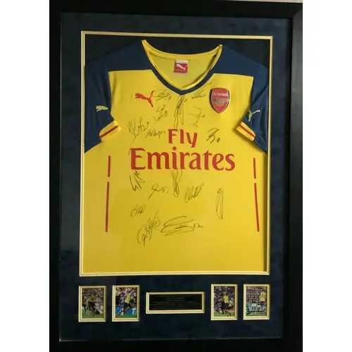 Arsenal 2015 FA Cup Winners Signed Framed Football Shirt: St...