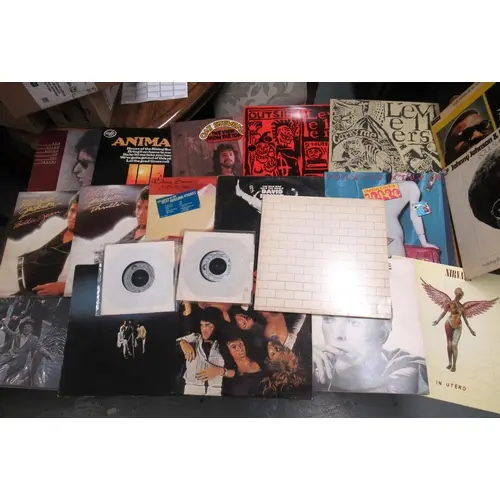 Quantity of various 20th Century records, including Pink Flo...