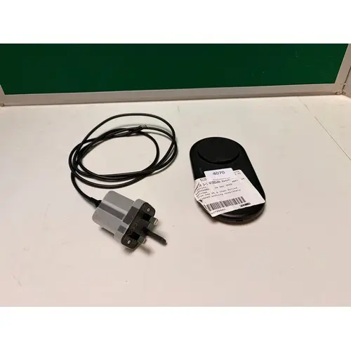 A Belkin 2-1 Wireless black charging Pad (405-259) *This lo...