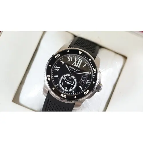 Brand: Cartier Model Name: Calibre De Cartier Reference: 372...
