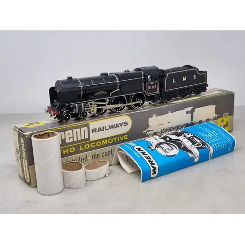 A boxed Wrenn W2261 'Black Watch' Locomotive, M, box Ex, com...