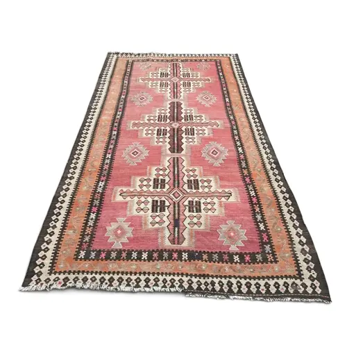 A LARGE KILIM CARPET 320cm x 163cm