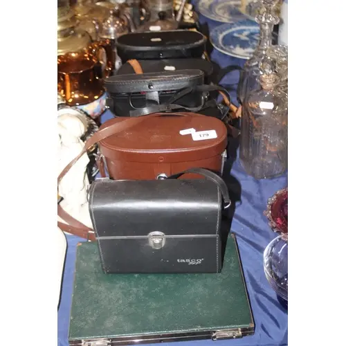 Assorted binoculars, including Swift, Hoya, Pathescope, etc