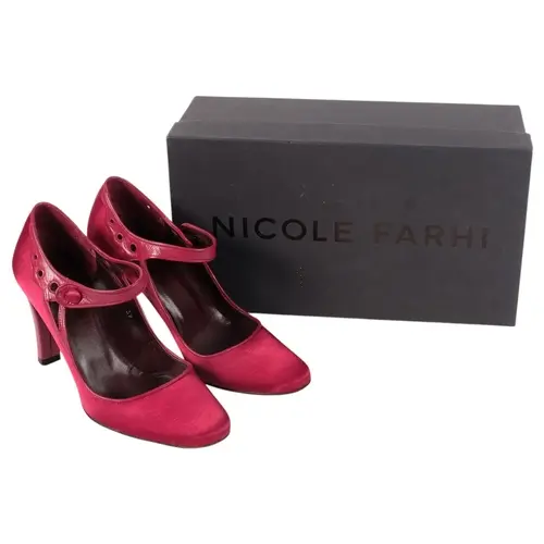 NICOLE FARHI - a pair of lady's "Nadia" pink satin shoes, si...