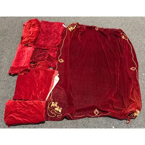 Textiles - A large plush velvet curtain, decorated with a go...