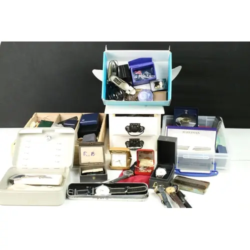 Collection of mixed collectables to include costume jeweller...