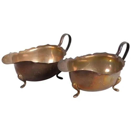 A pair of George V silver sauce boats, Adie Brothers Ltd, Bi...