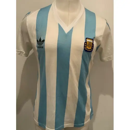 Argentina 1992 Match Prepared Football Shirt: Blue and white...