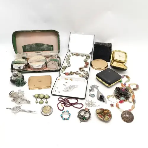 Qty of costume jewellery inc large Scottish thistle themed p...