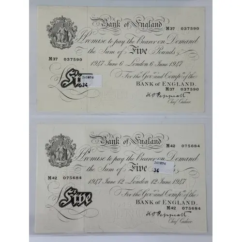 Banknotes: K O Peppiatt, £5 notes (2), Fourth Period, serial...