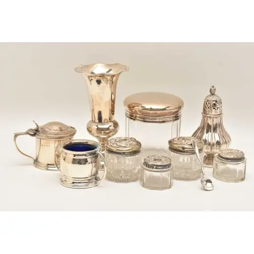 AN ASSORTMENT OF SILVER ITEMS, a Victorian silver pepper pot...