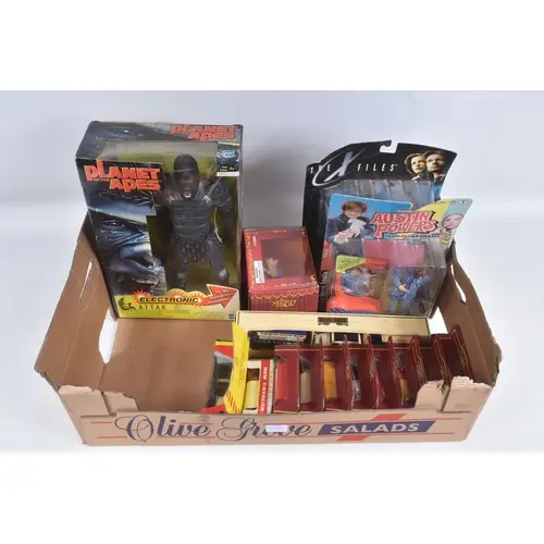 A BOX OF COLLECTABLE FIGURES AND MODEL CARS, to include a bo...