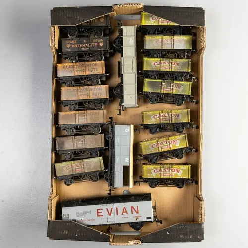 Fruit tray Of Lima O Gauge rolling stock to include: 9 weath...
