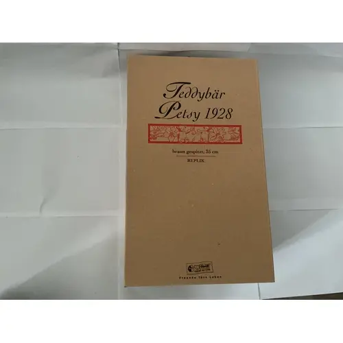 A Boxed Steiff Petsy 1928 Teddy Bear Replica. No Reserve.