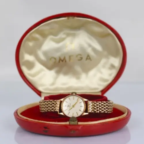 A late 20th century 9ct gold ladies Omega wristwatch, the ci...