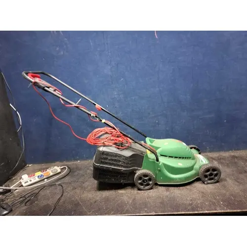 A QUALCAST EASI-TRAK 320 ELECTRIC LAWN MOWER with grassbox (...
