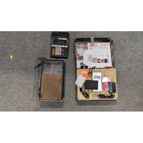 A group of vintage electronics comprising a Bush BW5777A por...