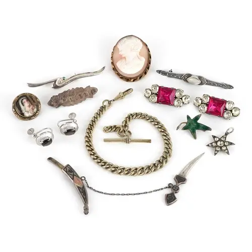 Antique and later jewellery including a niello work dagger b...