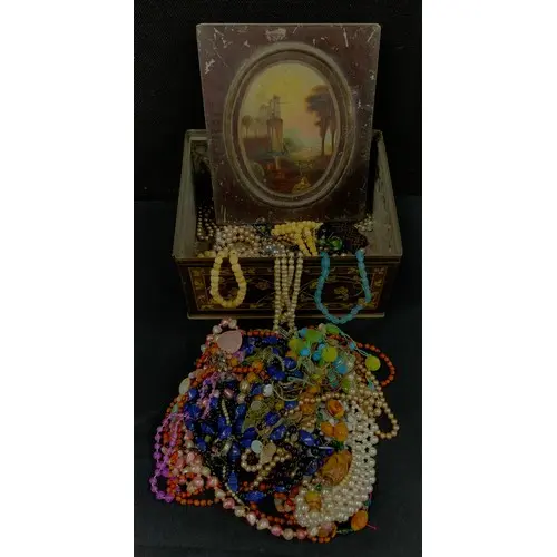 Costume and Decorative Jewellery - a South American huayruro...