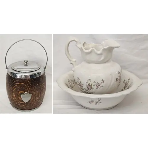 Vintage Ryecraft Wooden Biscuit Barrel with chromed lid & va...