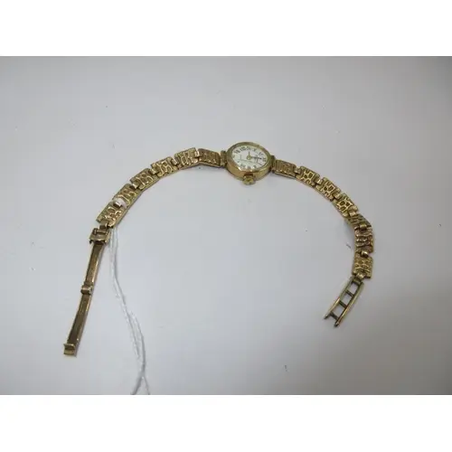 Ladies 9ct Gold Rotary Watch on a Bracelet Strap Stamped DS ...