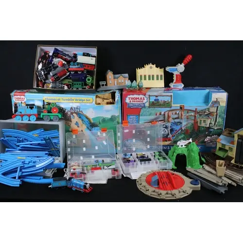 Large collection of Thomas The Tank Engine & Friends toys to...