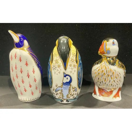 A Royal Crown Derby paperweight, Puffin, gold stopper, print...