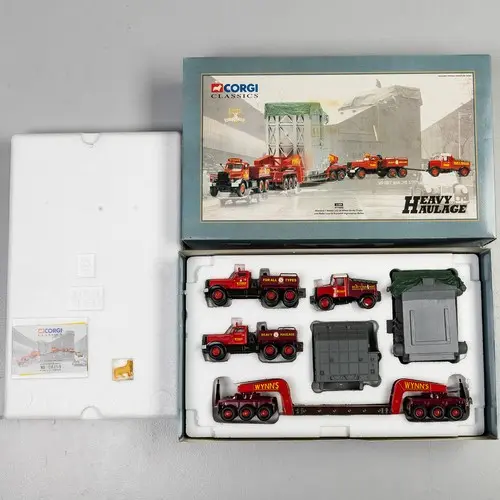 Corgi heavy haulage set number 31009 Wynns diamond T ballast...