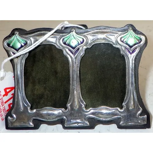 A modern silver Art Nouveau style double frame, 11 x 8cm