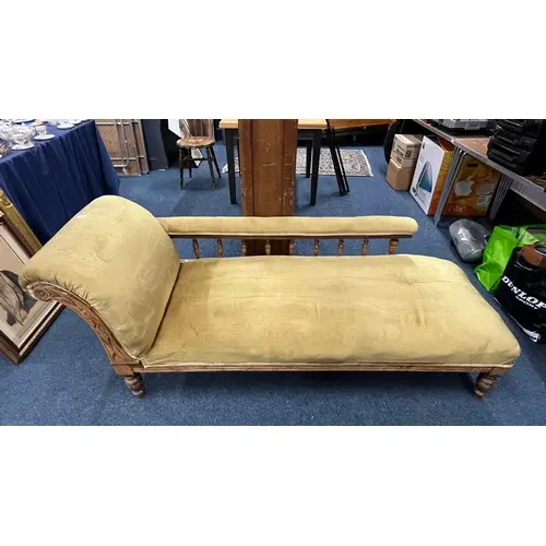 Edwardian mahogany framed chaise longue, upholstered in yell...