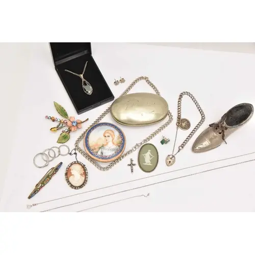 A BOX OF ASSORTED ITEMS, to include a 'Wedgewood' cameo broo...