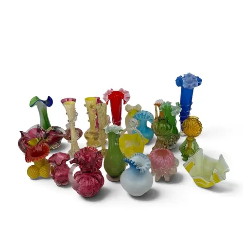 A GROUP OF MOSTLY MODERN MURANO-STYLE ART GLASS (24)...